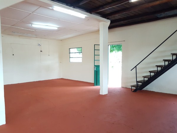 Local Comercial – Cmno. del Éxodo esquina Gabriel González – Raigón.