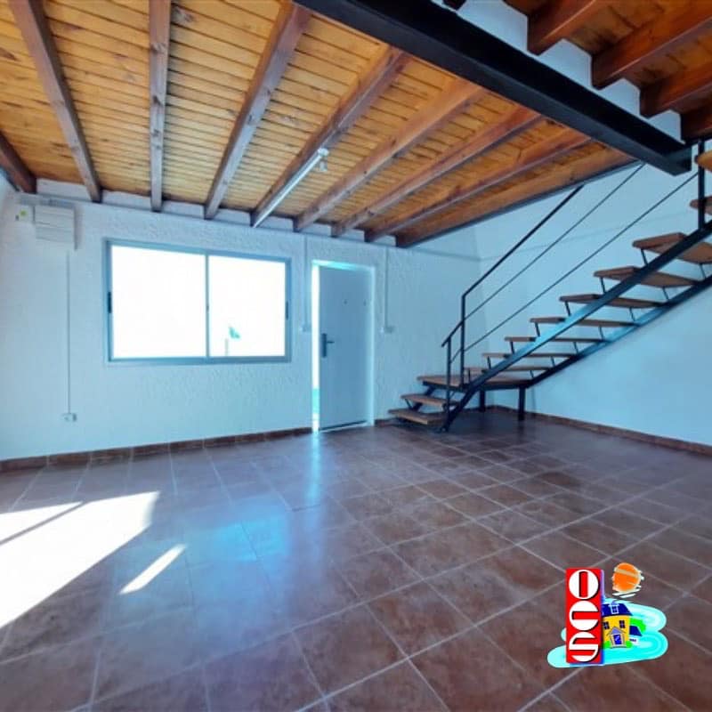Casa – Hmno. Dionisio Nº 1020 unidad 14 esquina M. D. Rodríguez.
