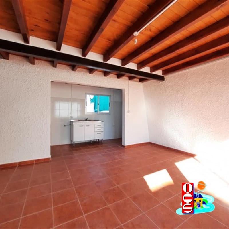 Casa – Hmno. Dionisio Nº 1020 unidad 14 esquina M. D. Rodríguez.