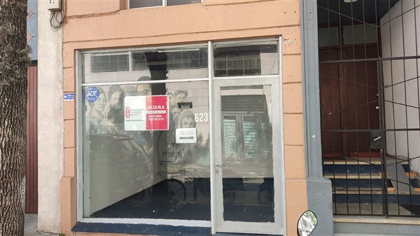 Local Comercial – Sarandí N° 623 loc. 1 entre Bengoa y 18 de Julio