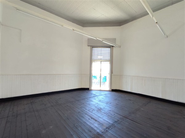 Local Comercial – Peatonal Sarandí Nº 507 Apto. 101 esquina Peatonal Asamblea