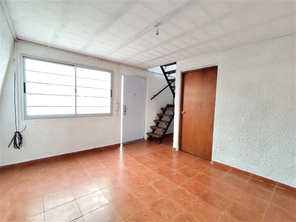 Casa – Hmno. Dionisio Nº 1020 unidad 01 esquina M. D. Rodríguez.