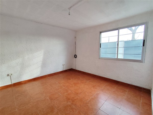 Casa – Hmno. Dionisio Nº 1020 unidad 01 esquina M. D. Rodríguez.