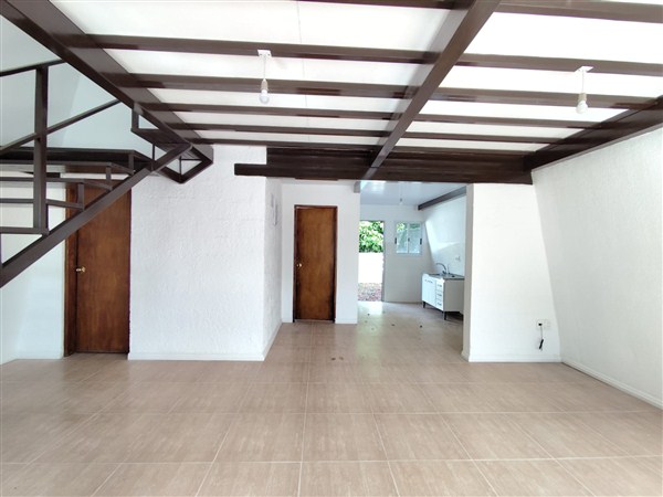 Casa – Rincón Nº 874 unidad 7 entre Pbro. Bentancur y M. D. Rodríguez.