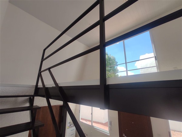 Casa – Rincón Nº 874 unidad 5 entre Pbro. Bentancur y M. D. Rodríguez.