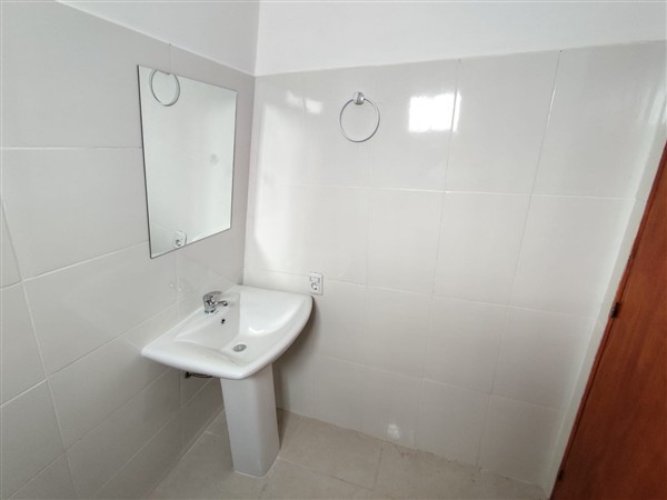Casa – Montagne N° 218 unidades 1, 2 y 3 entre Canaro y Brasil