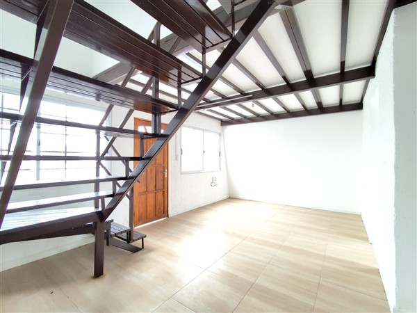 Casa – Montagne N° 218 unidades 5, 6, 7, 11 y 12 entre Canaro y Brasil