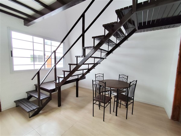 Casa – Montagne N° 218 unidad 13 entre Canaro y Brasil