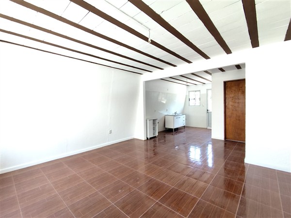 Casa – Mercedes N° 425 unidades 7, 9, 11 y 12 entre Trinidad y Massini