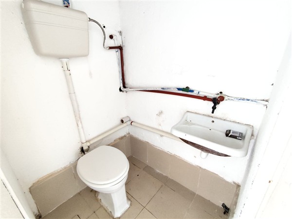 Local Comercial – Oribe N° 729 entre Batlle Berres y Zorrilla