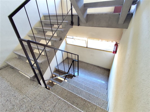 Apartamento Batlle y Ordoñez N° 847 Apto. 201 entre Carlos Larriera y Di Martino