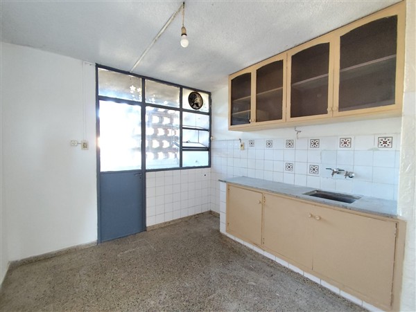 Apartamento Batlle y Ordoñez N° 847 Apto. 201 entre Carlos Larriera y Di Martino