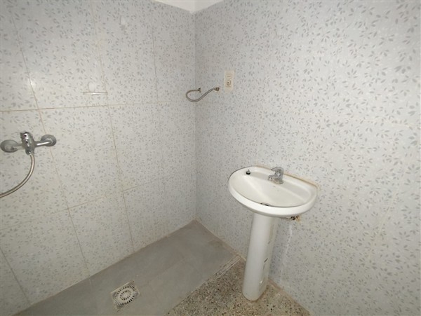 Apartamento Batlle y Ordoñez N° 847 Apto. 201 entre Carlos Larriera y Di Martino