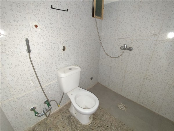 Apartamento Batlle y Ordoñez N° 847 Apto. 201 entre Carlos Larriera y Di Martino