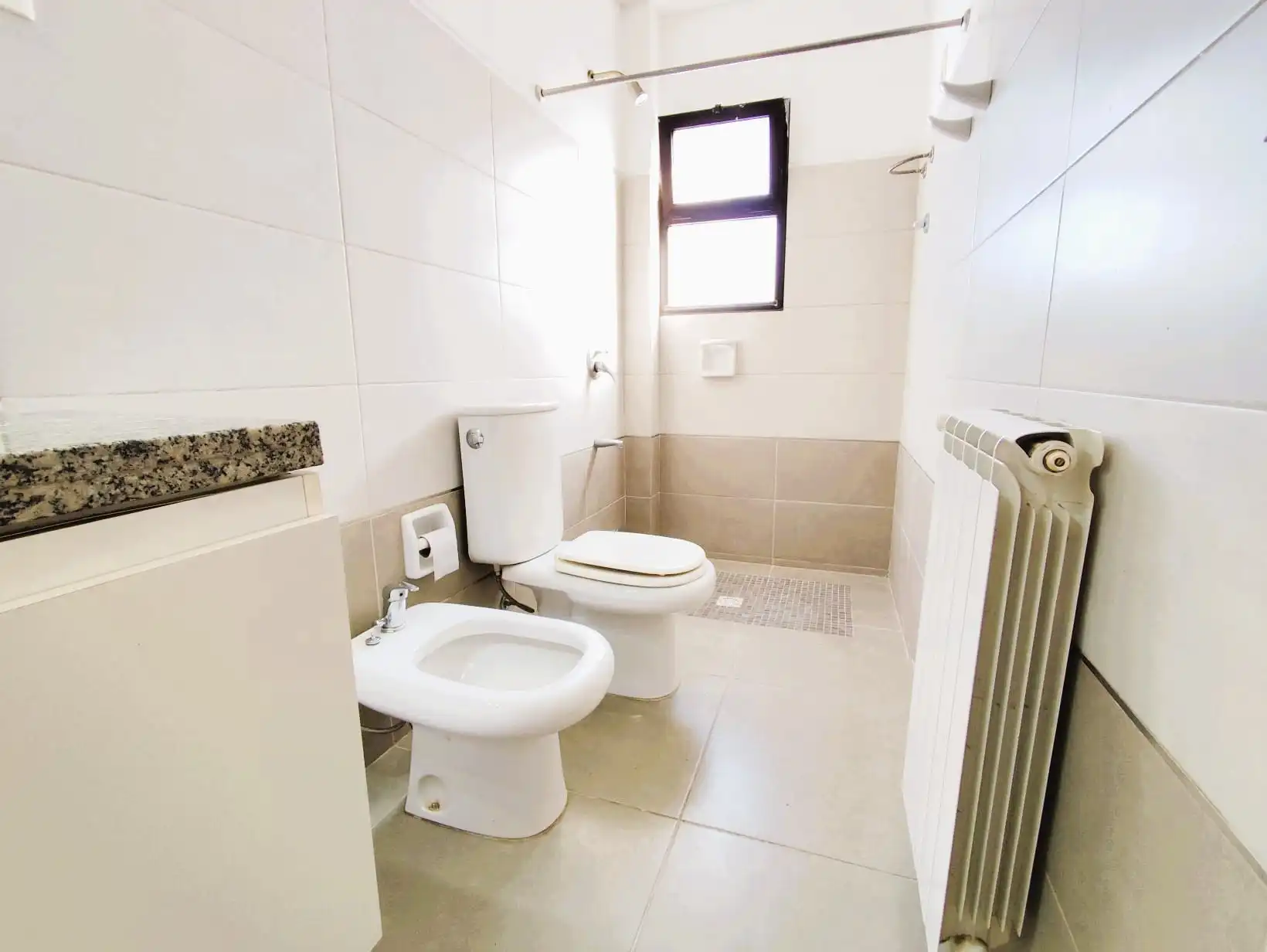 Apartamento – Larrañaga N° 445 apto. 101 esquina Artigas