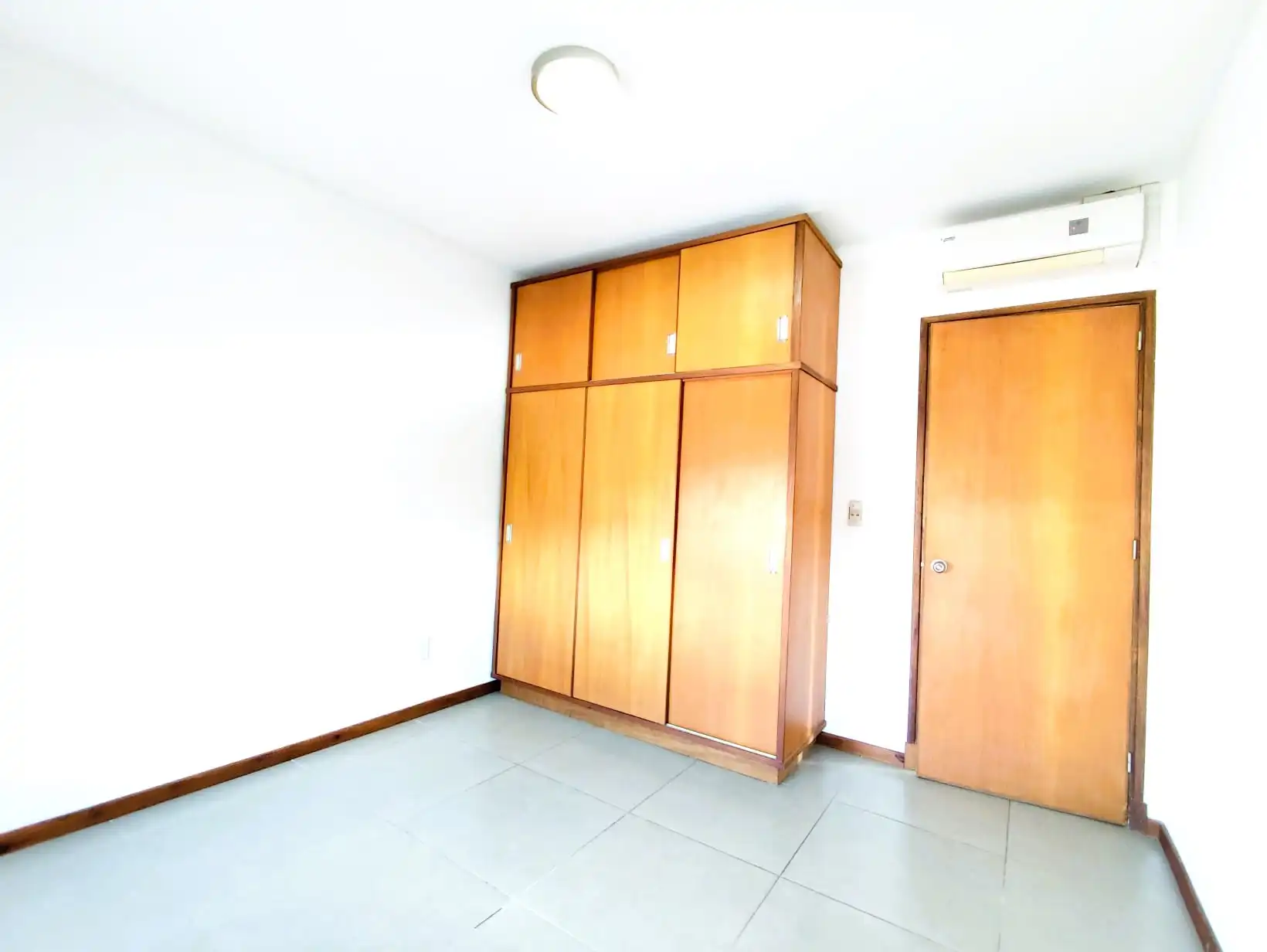 Apartamento – Larrañaga N° 445 apto. 101 esquina Artigas