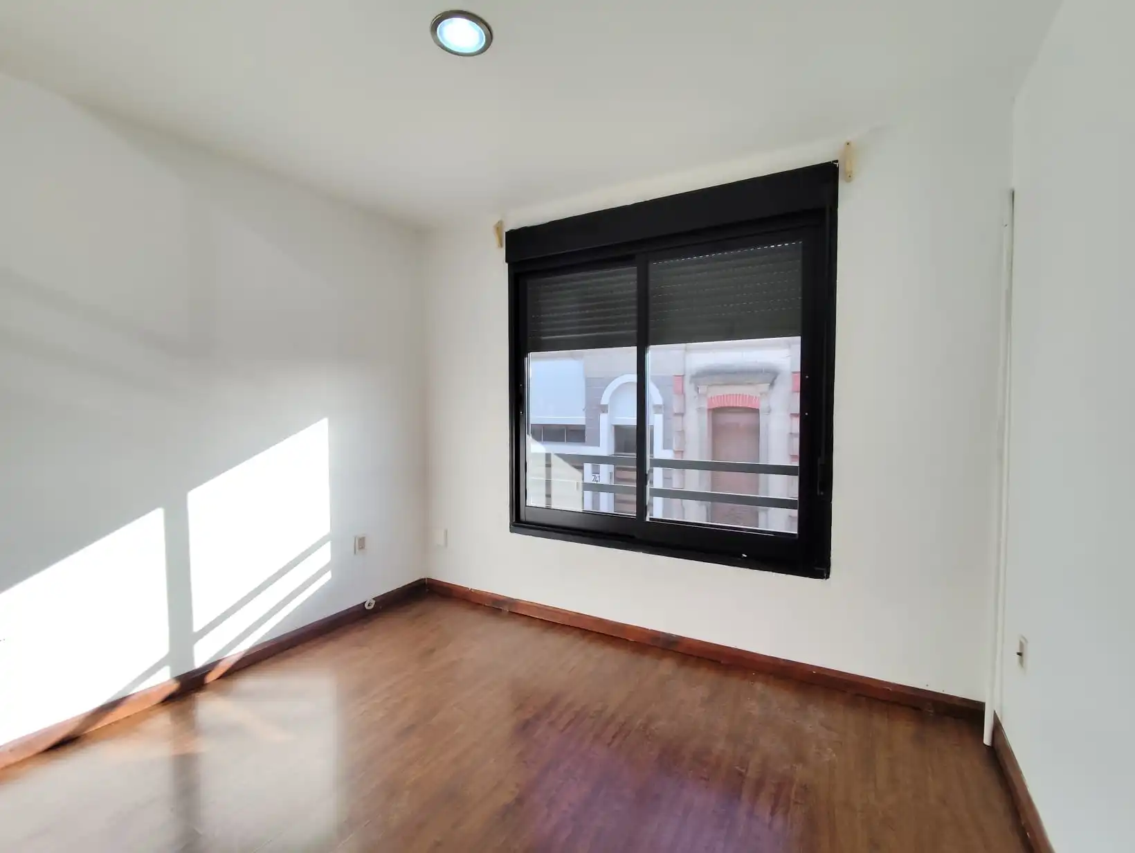 Casa – Treinta y Tres N° 742 Apto. 1 entre Batlle Berres y Zorrilla