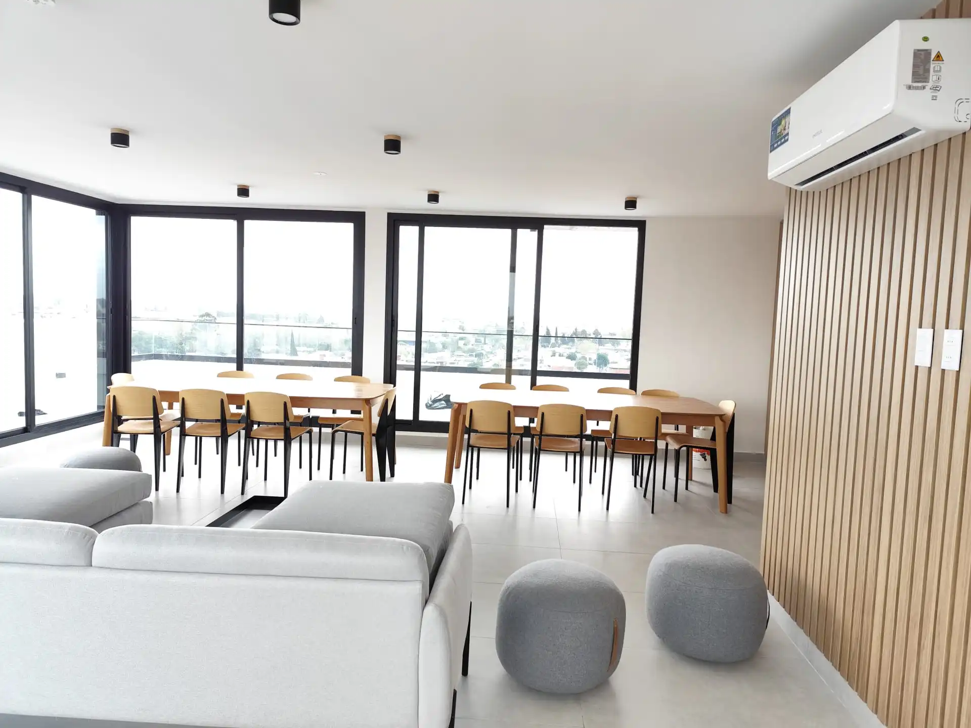 Apartamento – 25 de Mayo esquina Pbro. Bentancur Unidad 302