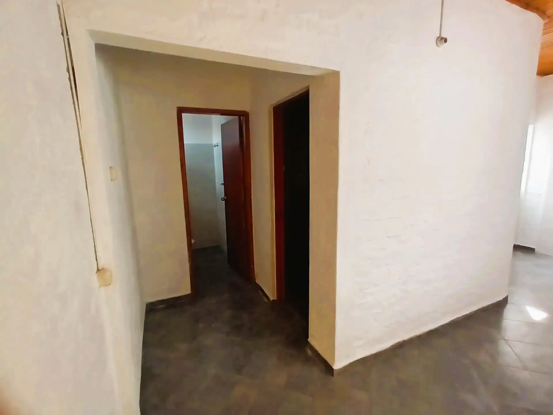 Apartamento – Brasil N° 565 Apto 3 entre 25 de Mayo y Sarandí