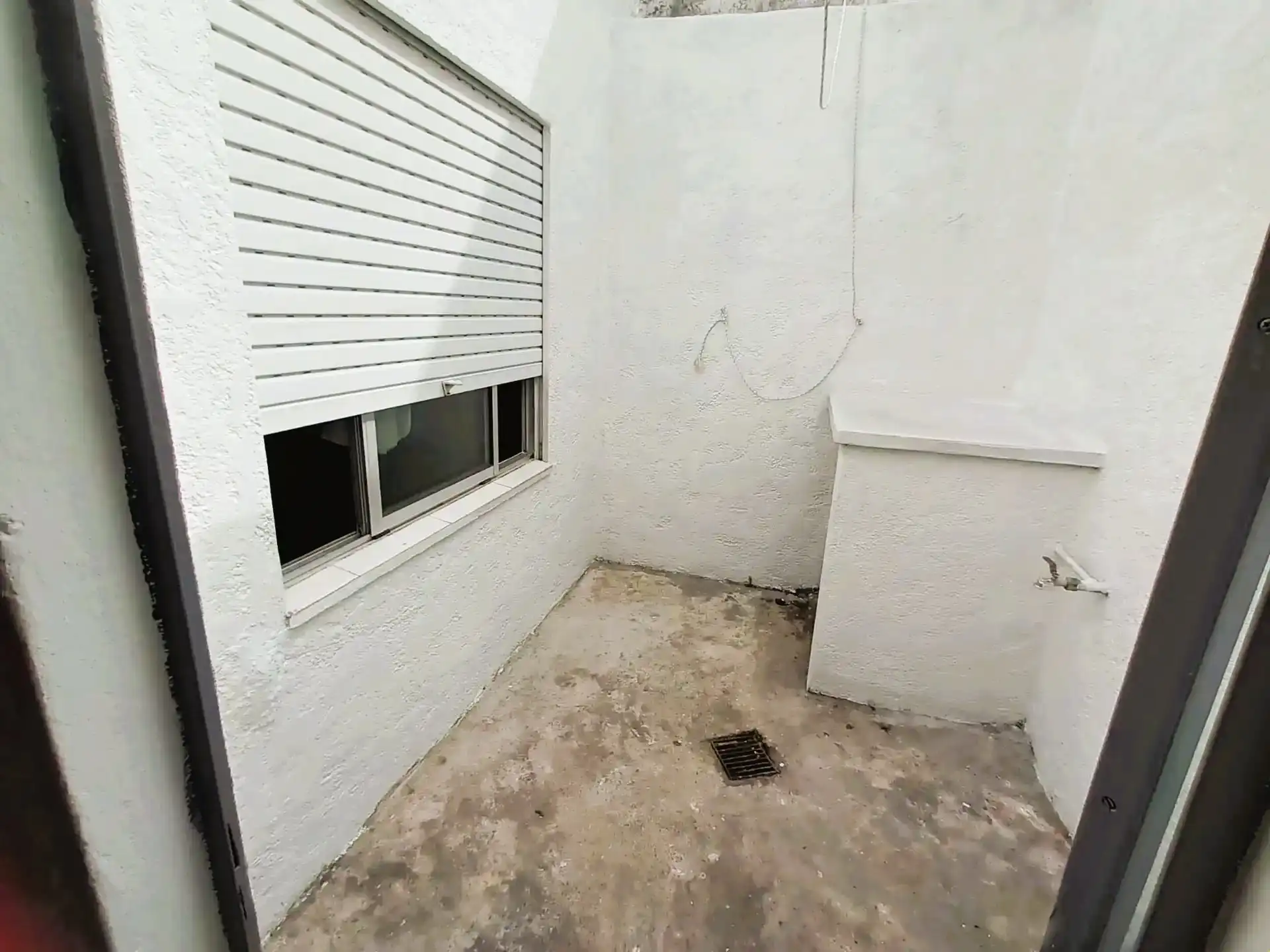 Apartamento – Brasil N° 565 Apto 3 entre 25 de Mayo y Sarandí