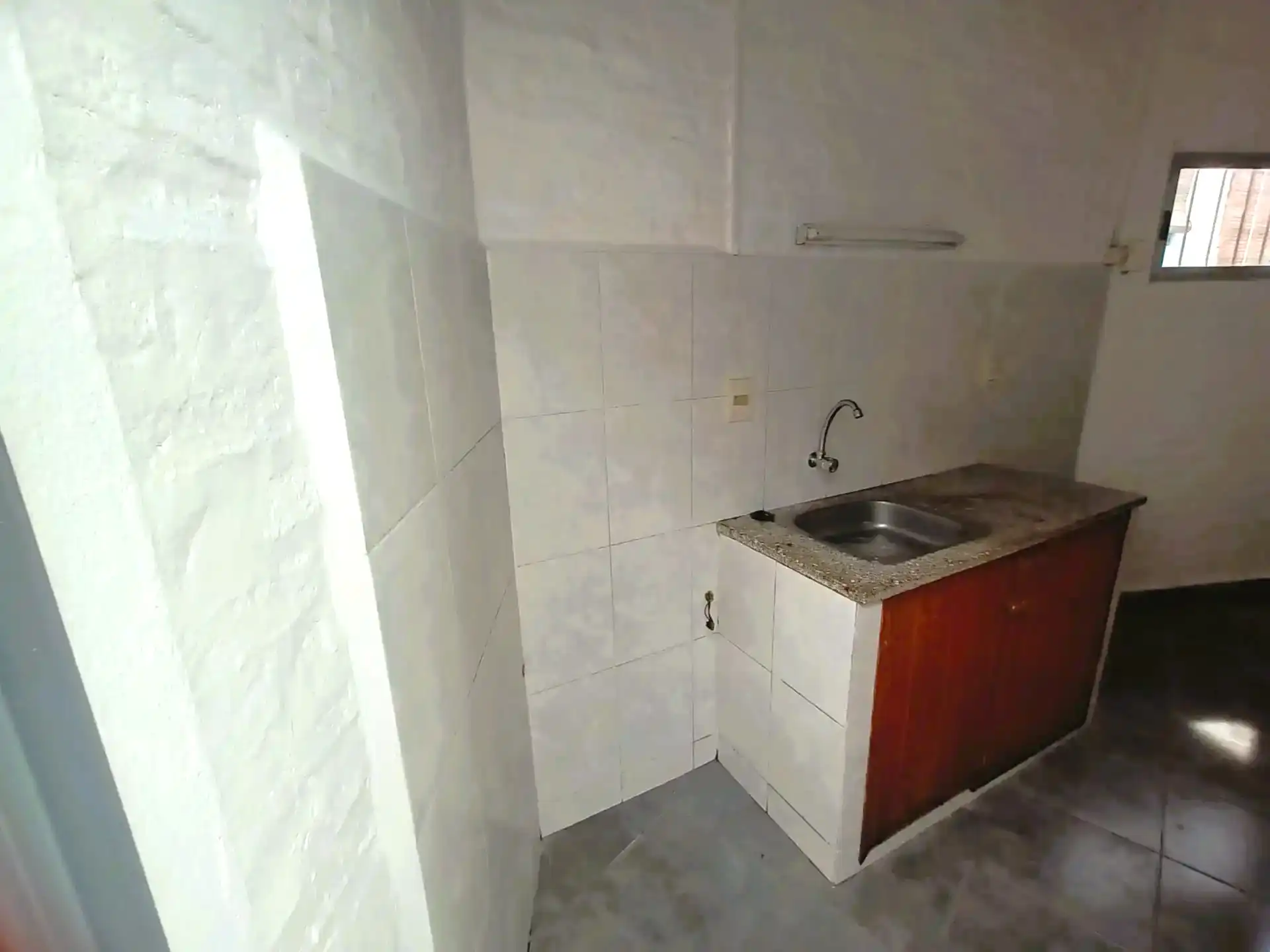Apartamento – Brasil N° 565 Apto 3 entre 25 de Mayo y Sarandí