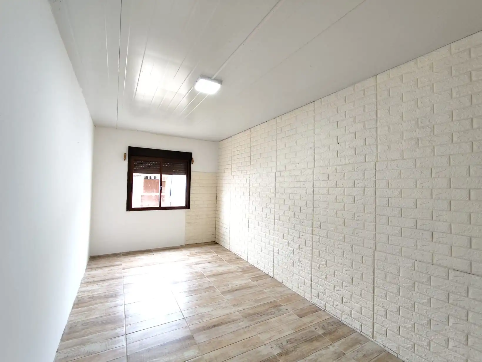 Casa – Pelossi N° 3336 entre Joaquin Torres Garcia y Los Alamos